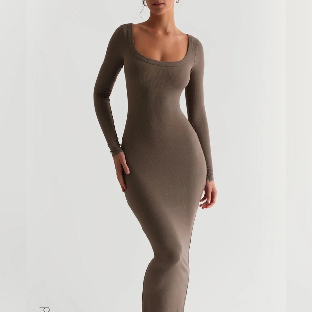 DRESS - Picture 2 of 2